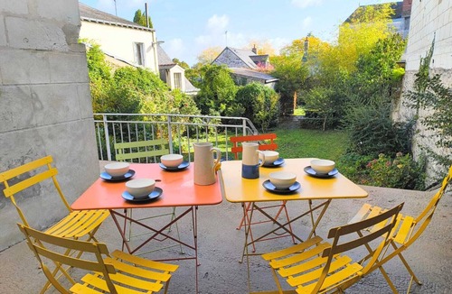 Les Ponts-de-Ce House | Maison Loire & Cé'rénité - 6 bedrooms, 15 pers, garden, 10 min from Angers