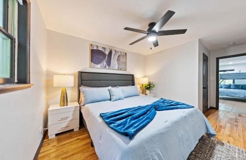 Beach Park House | Manor creek Vacation Getaway Navy Family House