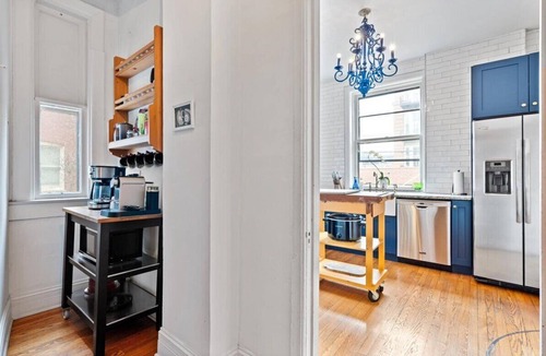 Uptown House | Massive Queen Anne Mansion for your whole family to stay!