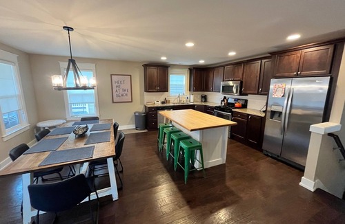 Benton Harbor House | Meet Me at the Beach-4BD/3.5 Bath-Across street from Golf/Lake/Jean Klock Beach