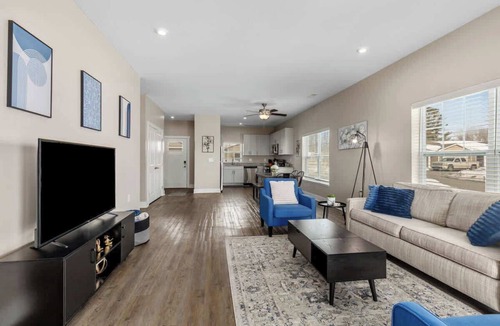 Grandville Condo | Modern 2BR & 2BA New Build Condo w Garage & Patio