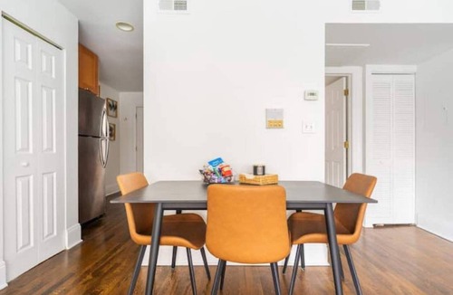 Rogers Park Apartment | Modern 2BR Near Loyola & Lake Michigan