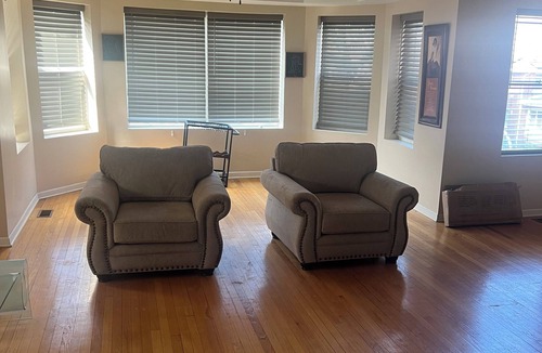 South Shore Apartment | Modern 3BR/2BA South Shore Gem Near Obama Presidential Center