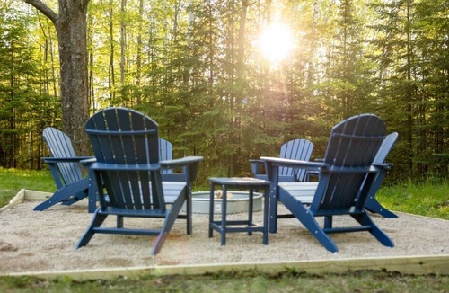 Gills Rock House | Modern cottage located near Sister Bay with Game Room and Fire Pit