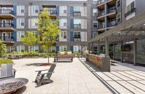 Cole-Noble District Apartment | Modern CozySuites Studio Apartment