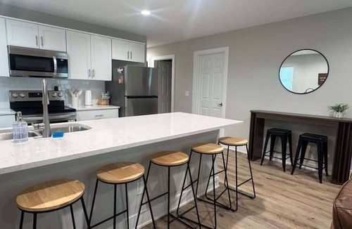 Saint Marys  Allen County House | Modern Fort Wayne Retreat Near Downtown & Rivergreenway | 3BR Duplex