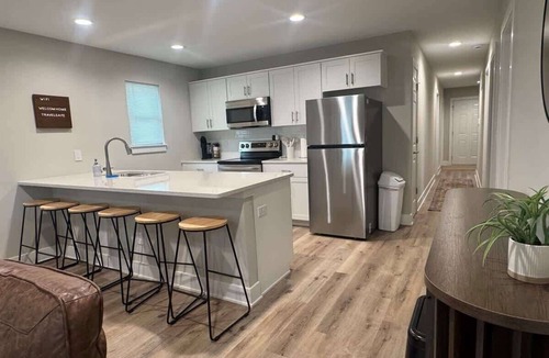 Saint Marys  Allen County House | Modern Fort Wayne Retreat Near Downtown & Rivergreenway | 3BR Duplex