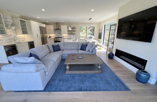 Ferrysburg House | Modern Lake House with Private Lake Michigan Beach Access