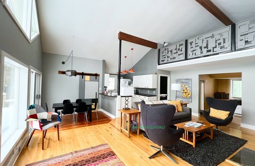 Lake Township House | Modern "Up North" style cabin on 40 acres. Dog welcome. Air conditioning.