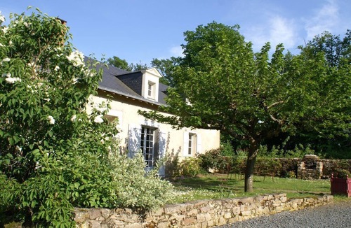 Blaison-Gohier House | Mulberry tree cottage at Château de la Giraudière between Angers and Saumur