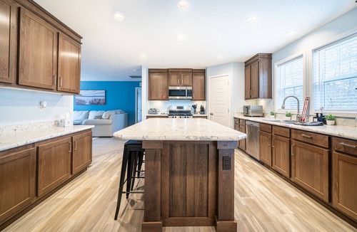 South Haven House | New Remodel on Black River with Hot Tub, Kayaks, Gym, Fireplace, & Game Room