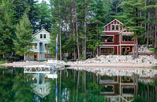 Mayfield House | Newly Built Luxury Lakefront Cottage with Fire Pit, Dock, Game Room