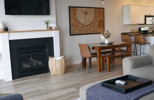 New Buffalo House | Newly remodeled, charming townhome nestled in heart of downtown New Buffalo!