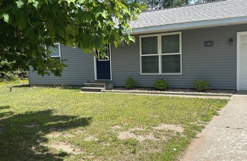 Grayling House | NEWLY REMODELED Cozy 2-bedroom home in quiet neighborhood