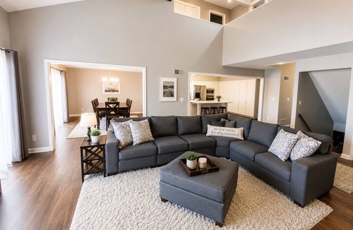 McHenry House | Newly Remodeled in Pistakee Bay on the Chain O' Lakes
