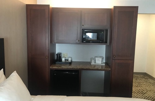 South Bend Hotel | Newly Renovated Privately owned Hotel Room