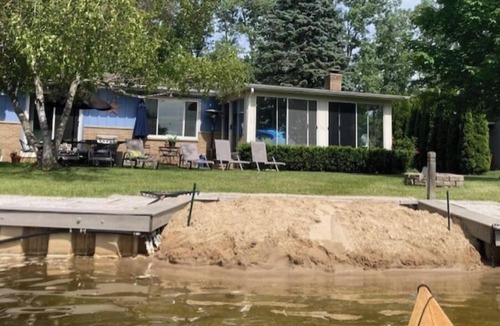 Hamburg Township Cottage | Newly updated waterfront home on chain lakes near Ann Arbor and Pinckney, MI