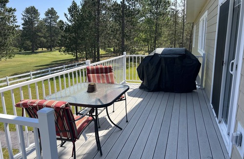Upper Peninsula Michigan House | Nice family home on golf course and snowmobile/bike trail.