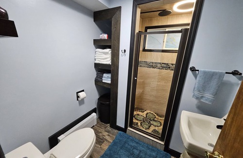 Mount Pleasant House | NO CLEANING FEE - Racine County home minutes away from city life