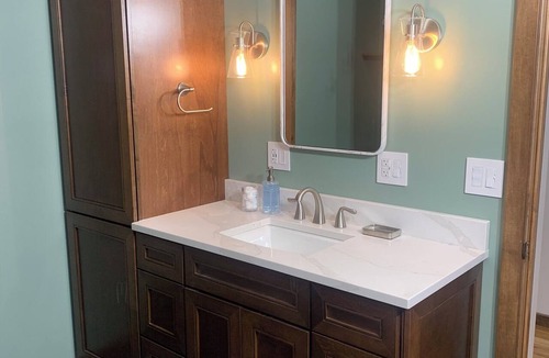 Upper Peninsula Michigan House | Northstar Lodge - 4000 sq ft + Year-Round Hot Tub