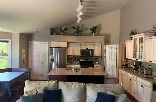 South Bend House | Notre Dame Events, big house close to campus