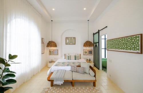 Taman Griya Villa | Ocean View 4BR Design Villa with Lap Pool & Rooftop Jacuzzi