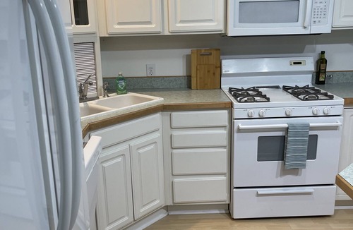 Harbor Springs House | One mile from downtown Harbor, close to beaches, bike trails and golf courses