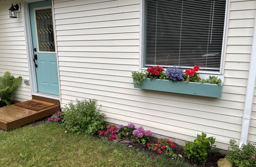 Harbor Springs House | One mile from downtown Harbor, close to beaches, bike trails and golf courses
