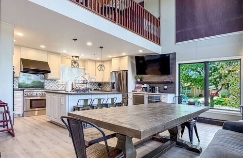 Miller Beach House | Panoramic views, Hot Tub, Sauna, Firepit, Sand Vball, Foosball, Dunes Nat`l Park