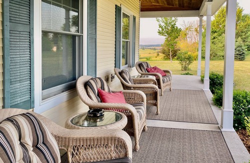 Williamsburg House | Peaceful 5-Bedroom Country Home Near Traverse City Horse Shows and GT Resort