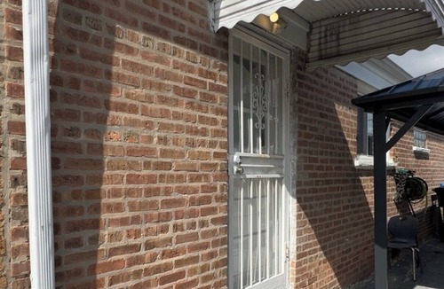 Ashburn House | Peaceful and Lovely 3-bedroom house near MDW. Furry friends welcomed