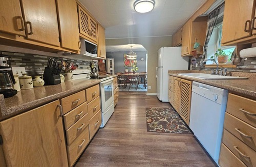 Frederic House | Peaceful AuSable River Retreat-Frederic, MI Sleeps 6- No Pets - No Smoking