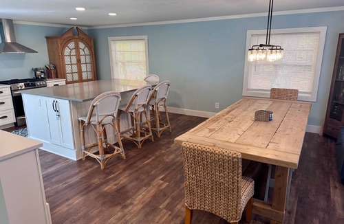 Maple City House | Peaceful, dog‑friendly 3BR cabin near Glen Arbor with fenced yard!