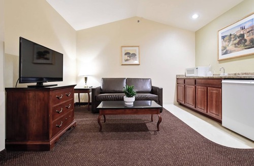 Pembine Hotel | Peaceful River Retreat | 3 Units w/Pool, Lounge, Trails & Outdoor Adventure!