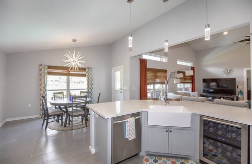 Dickinson House | Pepe's Place - Heated Spa Pool, close to Galveston Island & Houston