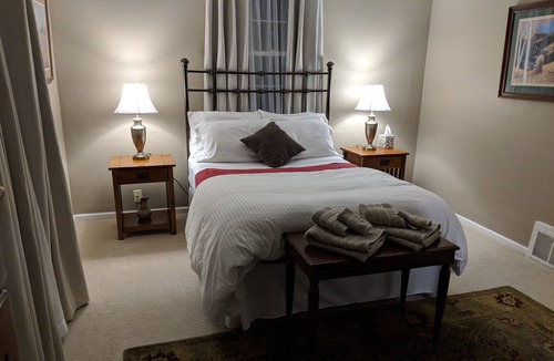 South Bend House | Perfect for Notre Dame Visitors!