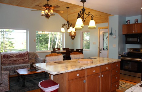 Au Train Cottage | PERFECT LOCATION! Lake Superior View, AuTrain River (Kayak), Snowmobile Trail
