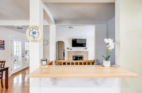 Wooded Estates House | Perfect ND Weekend Space 10 Min Walk to Campus