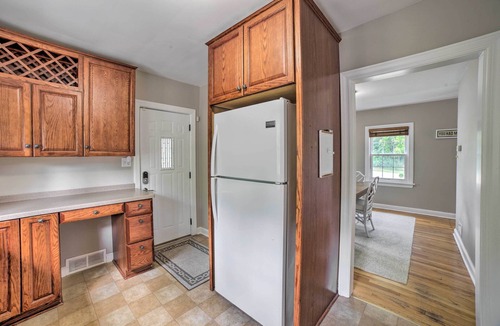 Miller Beach House | Pet-Friendly Lake Getaway: 1 Block to Beach!