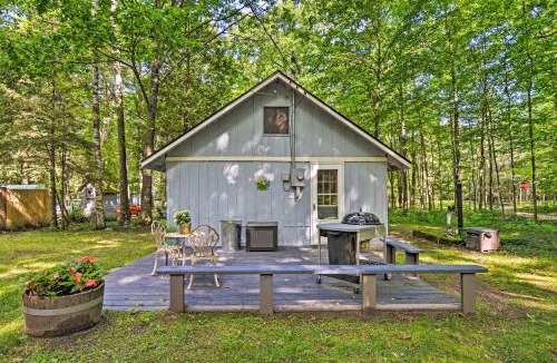 Harbor Springs House | Pet-Friendly 'One Crow Cottage' in Harbor Springs!