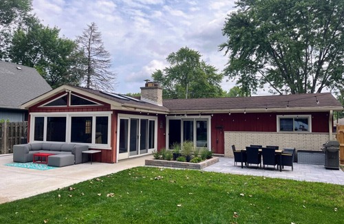 Fox Lake House | Pet Friendly Sunset Lakefront Cottage in Fox Lake w/Boat Pier