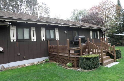 Cadillac Cabin | Pet-Friendly, Wonderful Waterfront Family Getaway Cabin with Private Access to Lake Mitchell & Lake Cadillac in Michigan
