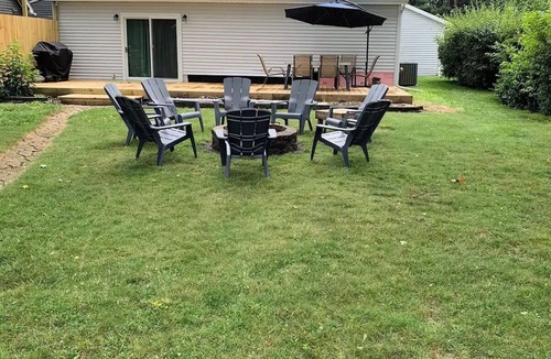 Scotts Cottage | Pickeral Lake Cottage w/Fish & Ski boat 2 bedrooms 1 bath