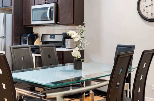 Heart of Chicago Apartment | Pilsen Retreat: 4BR 3BA near Downtown Chicago