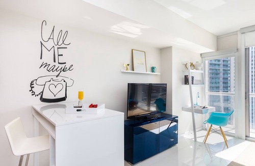 Downtown Miami Apartment | Playful Studio Suite | Walk to Brickell