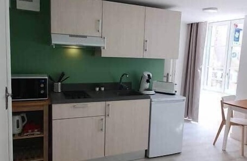 Bourgueil Apartment | Pleasant studio Bourgueil center
