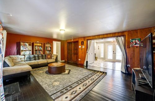 Olympia Fields House | Pool, Gym & Basketball Court: Olympia Fields Home