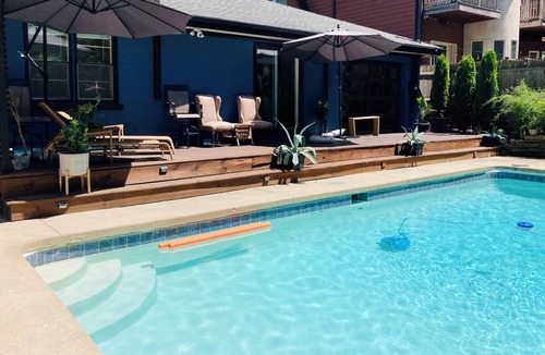 Forestview House | Pool House- 4bd/2ba- in the city of Chicago