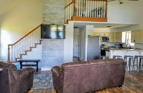 Mariah Hill Cottage | Potter Cottage - Beautiful Serene Setting