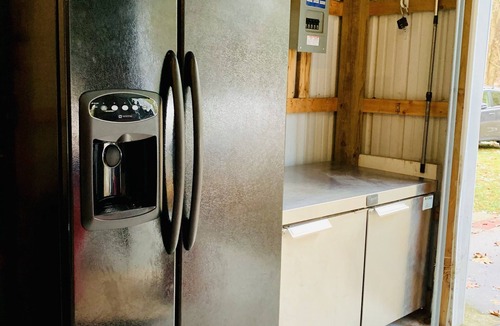 Pentwater House | Premier Cottage Getaway-Acorn Grove, Pentwater, MI